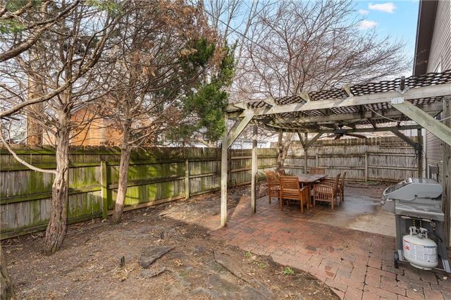 4528 Genessee Street, Kansas City, MO 64111