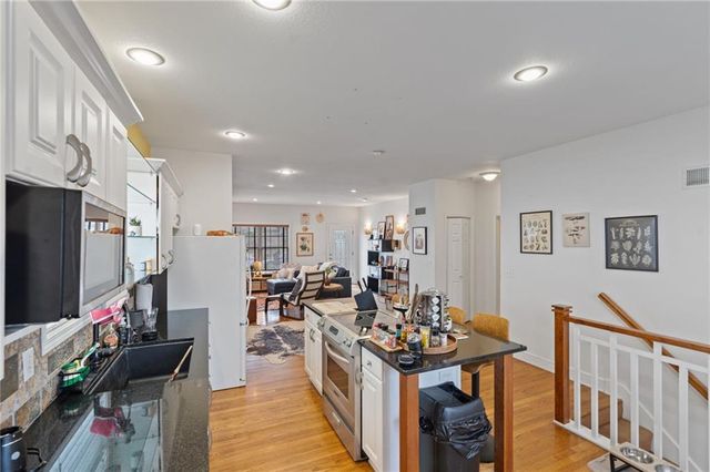 4528 Genessee Street, Kansas City, MO 64111