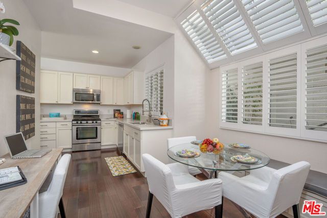 11636 Montana Avenue 311, Los Angeles, CA 90049
