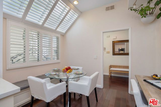 11636 Montana Avenue 311, Los Angeles, CA 90049