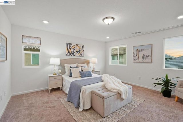 1444 Meridian St, Manteca, CA 95337