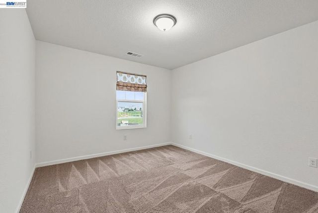 1444 Meridian St, Manteca, CA 95337