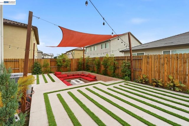 1444 Meridian St, Manteca, CA 95337