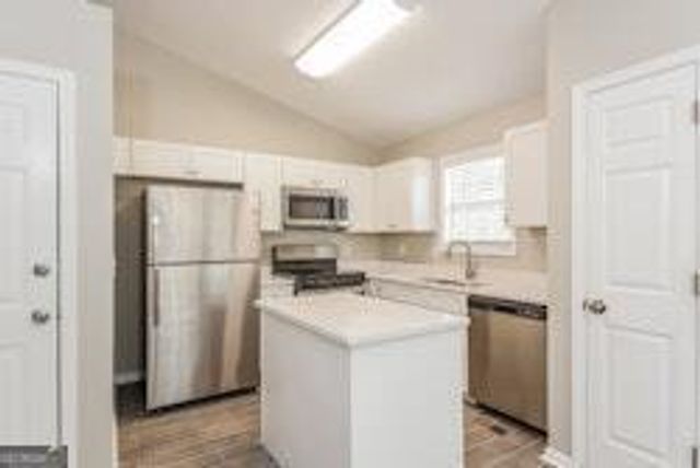 212 Remmington Court, Dallas, GA 30132