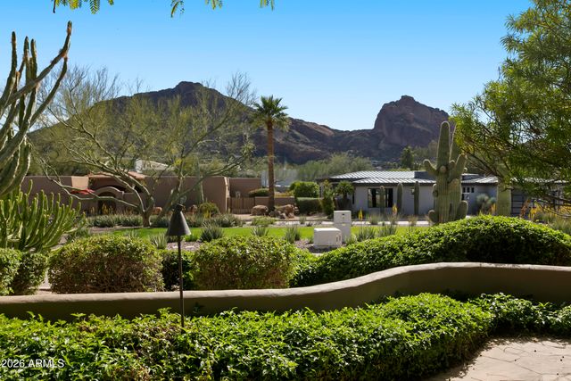 5434 E LINCOLN Drive E 1, Paradise Valley, AZ 85253