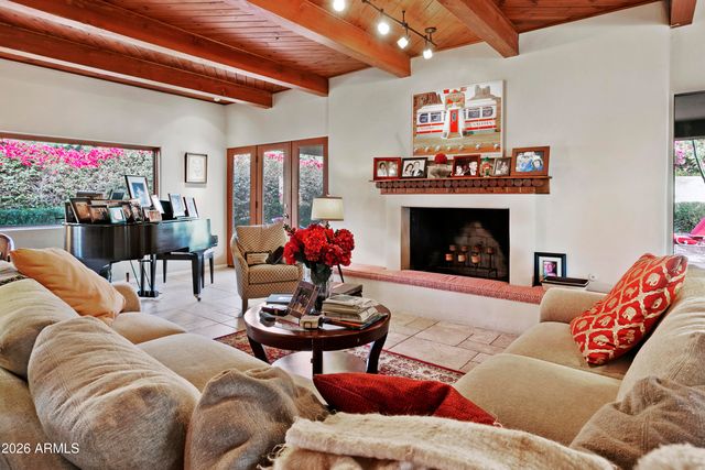 5434 E LINCOLN Drive E 1, Paradise Valley, AZ 85253