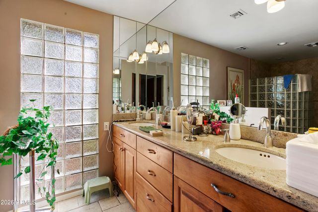 5434 E LINCOLN Drive E 1, Paradise Valley, AZ 85253