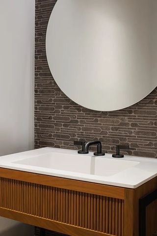 428 W 19th St Apt 7A, New York City, NY 10011