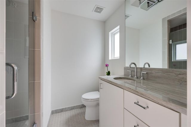 5801 Valley CIR, Austin, TX 78731