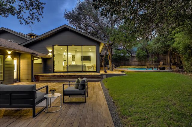 5801 Valley CIR, Austin, TX 78731