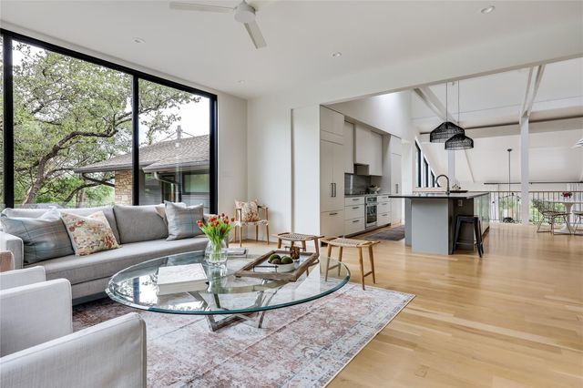 5801 Valley CIR, Austin, TX 78731