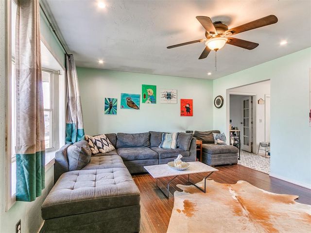 2010 W Brooks Street, Norman, OK 73069