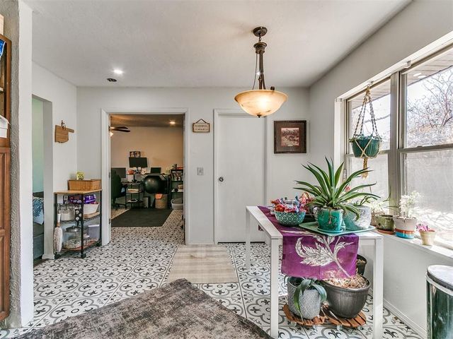 2010 W Brooks Street, Norman, OK 73069