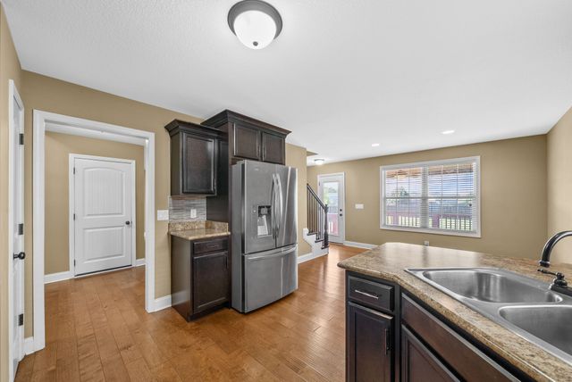 2318 Button Drive, Clarksville, TN 37040