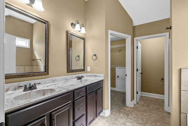 2318 Button Drive, Clarksville, TN 37040