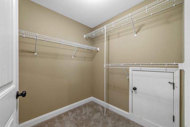 2318 Button Drive, Clarksville, TN 37040
