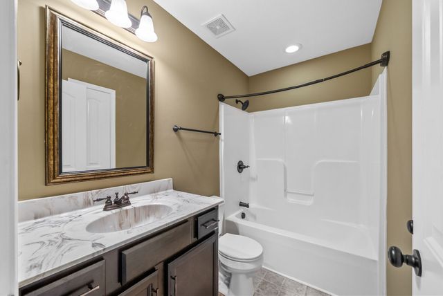 2318 Button Drive, Clarksville, TN 37040