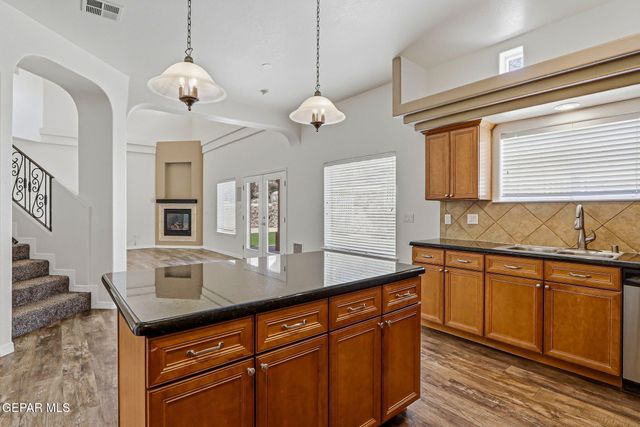 6516 WIND RIDGE Drive, El Paso, TX 79912
