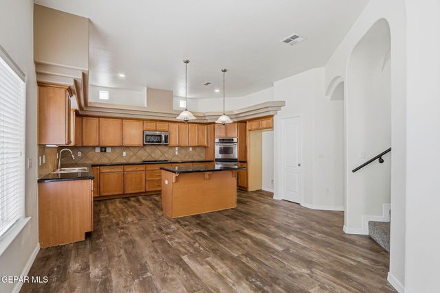 6516 WIND RIDGE Drive, El Paso, TX 79912