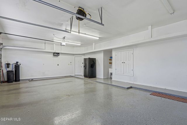 6516 WIND RIDGE Drive, El Paso, TX 79912