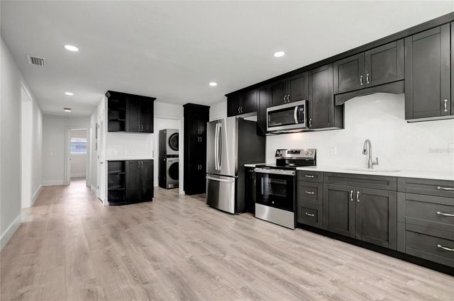 6703 N BOULEVARD, Tampa, FL 33604