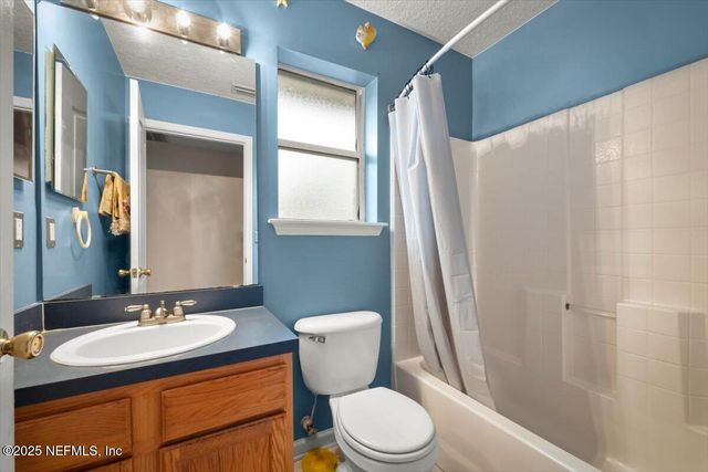 6947 NICHOLS CREEK Drive, Jacksonville, FL 32222