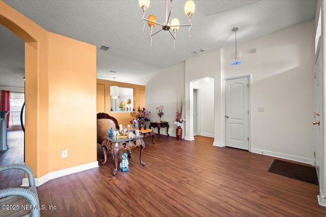6947 NICHOLS CREEK Drive, Jacksonville, FL 32222