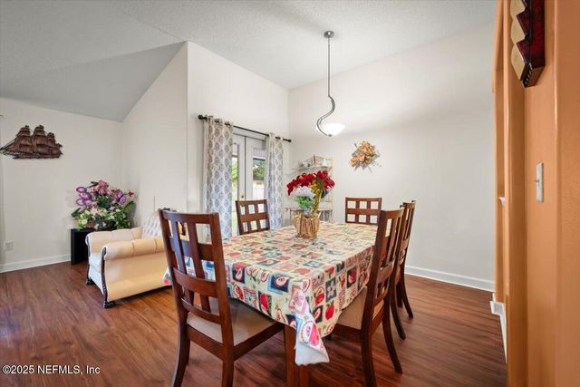 6947 NICHOLS CREEK Drive, Jacksonville, FL 32222