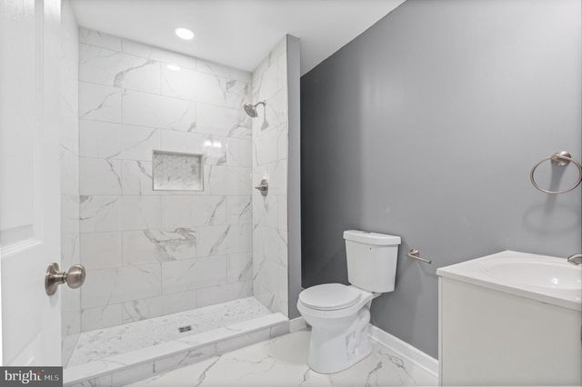 3014 ROYSTON AVE, Baltimore, MD 21214