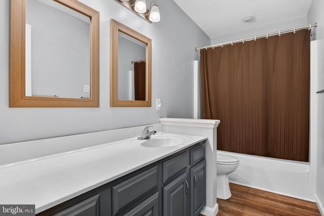 1095 CHERIMOYA ST, York, PA 17404