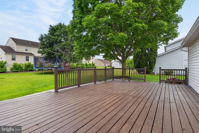 1095 CHERIMOYA ST, York, PA 17404