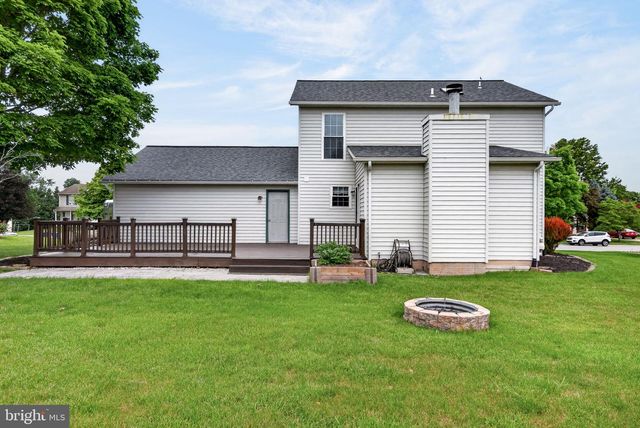 1095 CHERIMOYA ST, York, PA 17404
