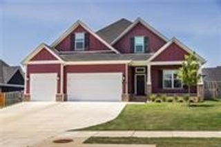 6416 61st Street, Rogers, AR 72758