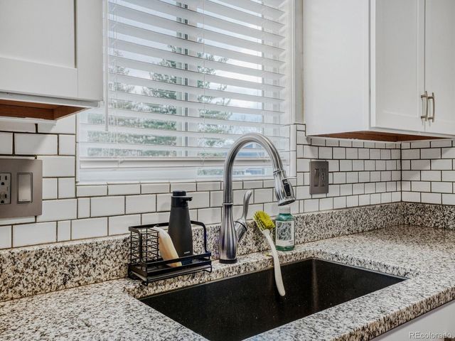 5856 S Routt St, Littleton, CO 80127