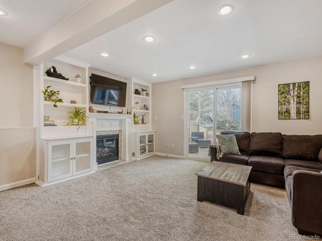 5856 S Routt St, Littleton, CO 80127