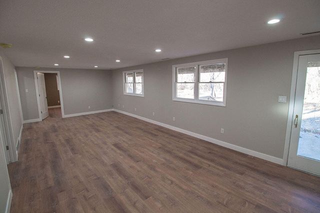 715 BLUFF DALE DR, Columbia, MO 65201