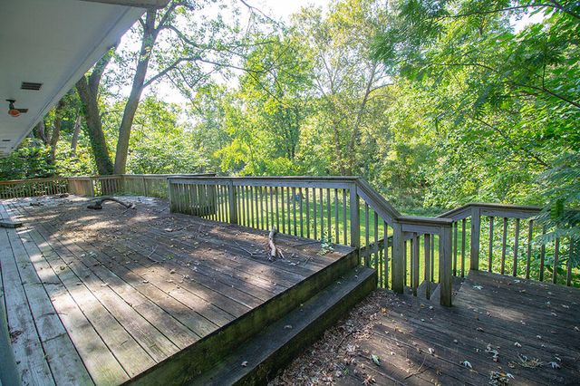 715 BLUFF DALE DR, Columbia, MO 65201