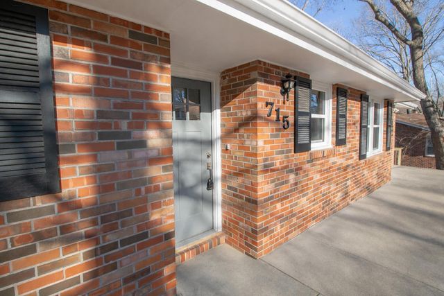 715 BLUFF DALE DR, Columbia, MO 65201