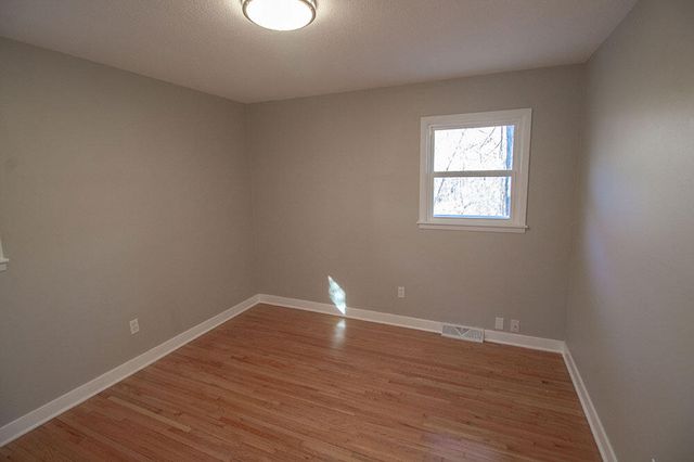 715 BLUFF DALE DR, Columbia, MO 65201