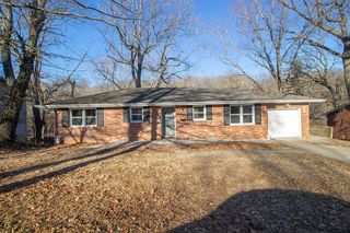 715 BLUFF DALE DR, Columbia, MO 65201