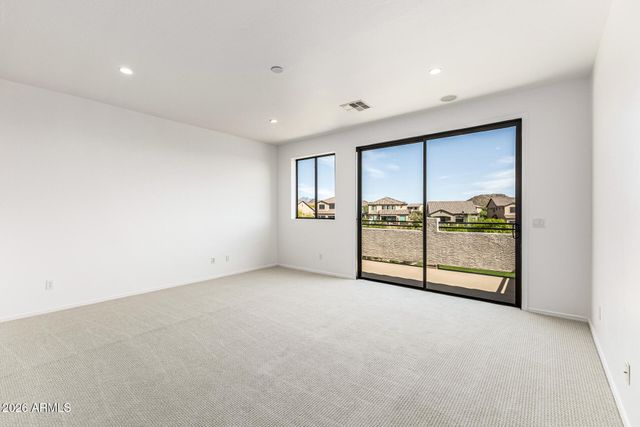 8207 E JASMINE Circle, Mesa, AZ 85207