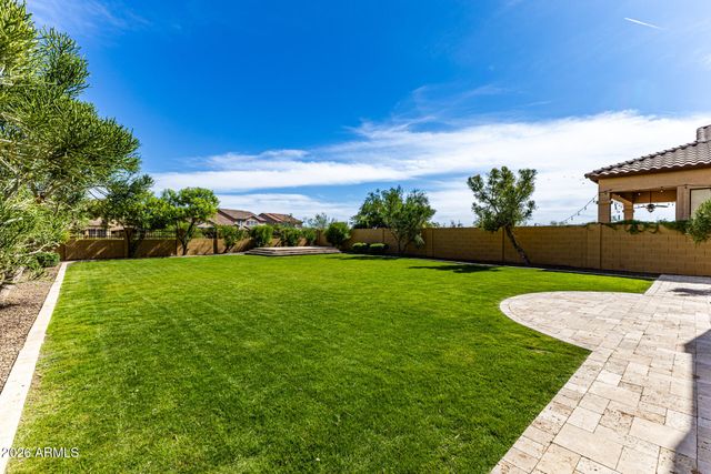 8207 E JASMINE Circle, Mesa, AZ 85207