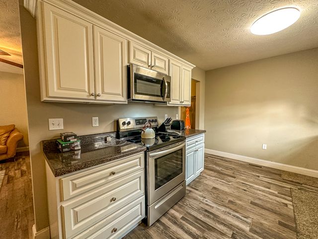 190 Hickory Ridge Drive, Corbin, KY 40701