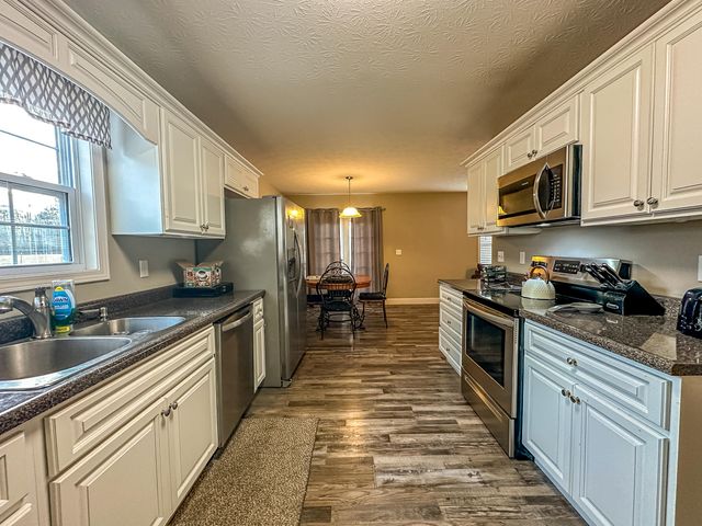 190 Hickory Ridge Drive, Corbin, KY 40701