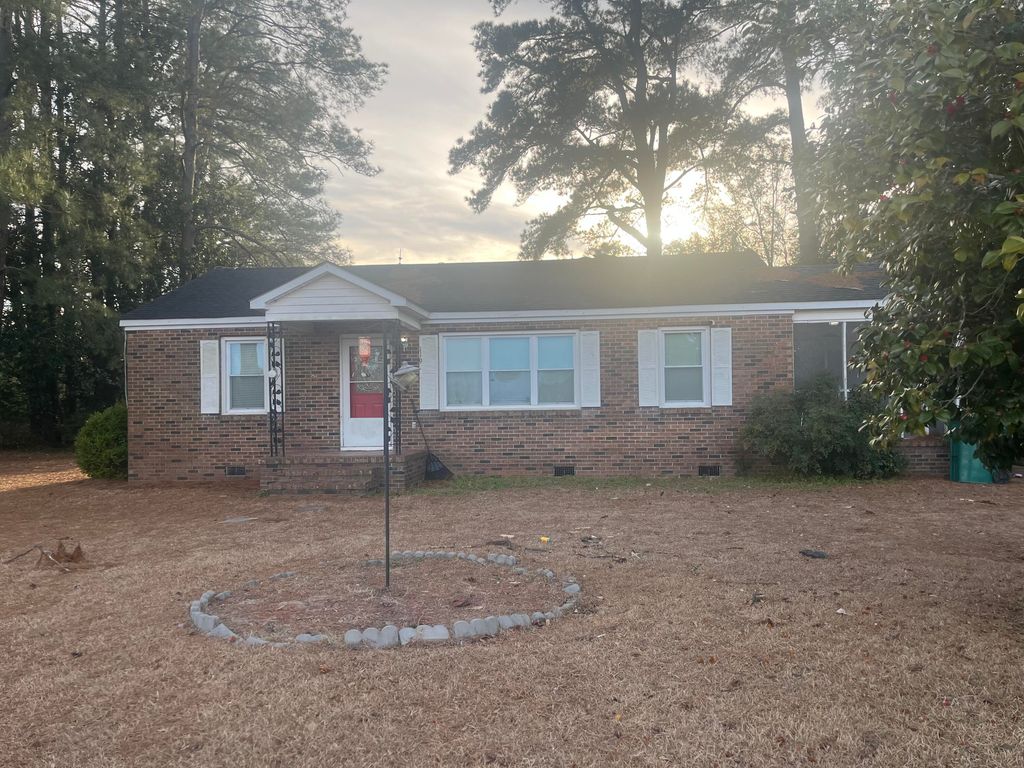 Image 2 of property listing at 119 Golden Mack Road, Latta, SC 29565