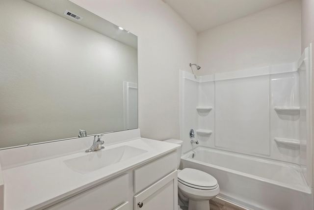8831 New Jade Drive, Iowa Colony, TX 77583