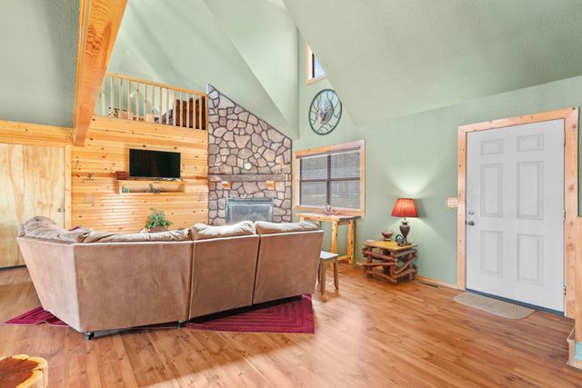 22395 Air Park Drive, Golden, MO 65658