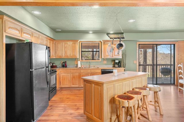22395 Air Park Drive, Golden, MO 65658