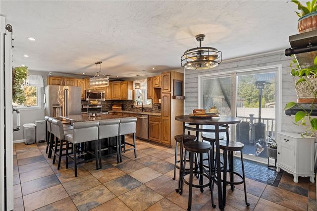 21 Milton Street, Blackstone, MA 01504