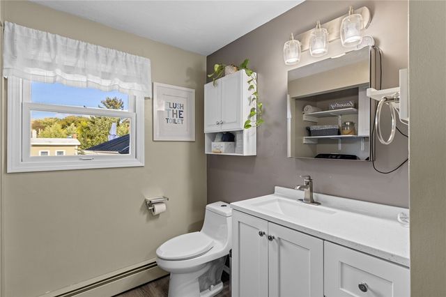 21 Milton Street, Blackstone, MA 01504